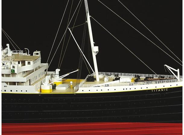 Titanic 1:250 Amati