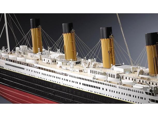 Titanic 1:250 Amati