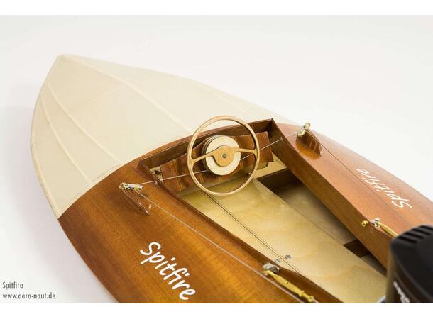 Aeronaut Spitfire Sportsbåt i tre 1:5,2