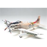 Tamiya Skyraider U.S.Navy 1/48 Tamiya plastmodell