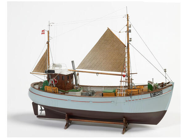 Billing Boats Mary Ann  1:33 1:33