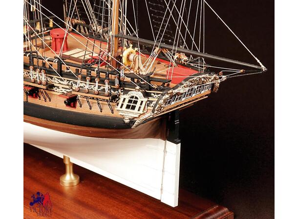 H.M.S. Fly 1:64 Amati byggesett i tre
