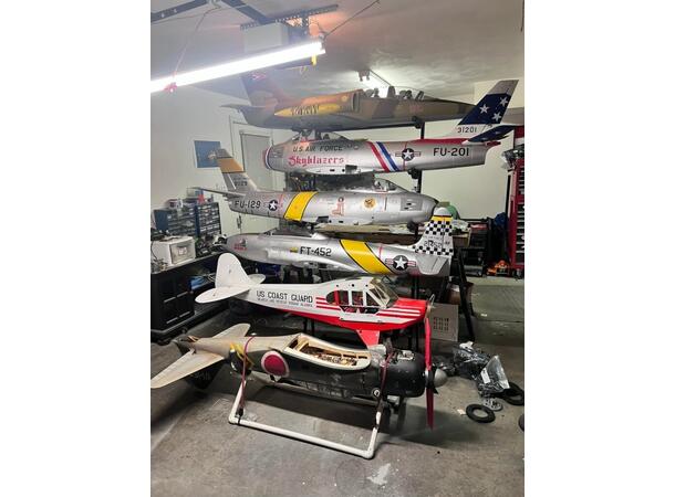 Pilot-RC Airplane Storage Rack System - 33.5
