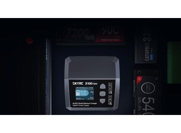 SkyRC S100 Neo  Computerlader AC100W/DC200W