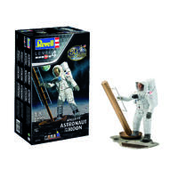 Revell Apollo 11 Astronaut On The Moon § 1/8 Revell plastbyggesett