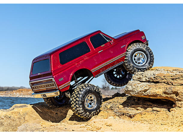 Traxxas TRX-4  Crawler Blazer 1972 High Trail 1/10 skala   Rød  RTR