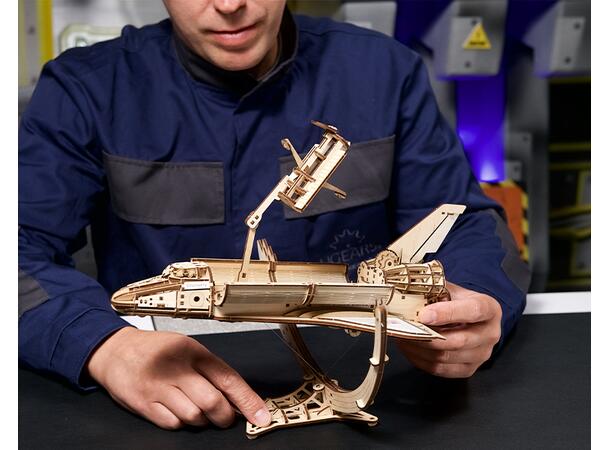 Ugears NASA Space Shuttle Discovery