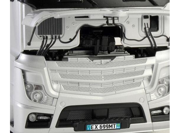 Italeri 1:24  IVECO S-Way