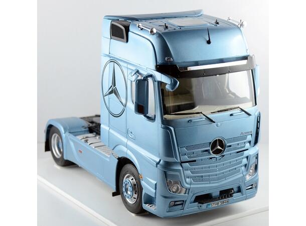 Italeri 1:24  IVECO S-Way