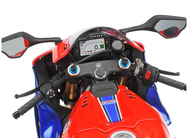 Tamiya Honda CBR1000RR-R Fireblade SP 1/12