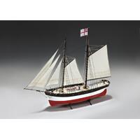 Hunter Q-Ship 1:60 Amati byggesett i tre