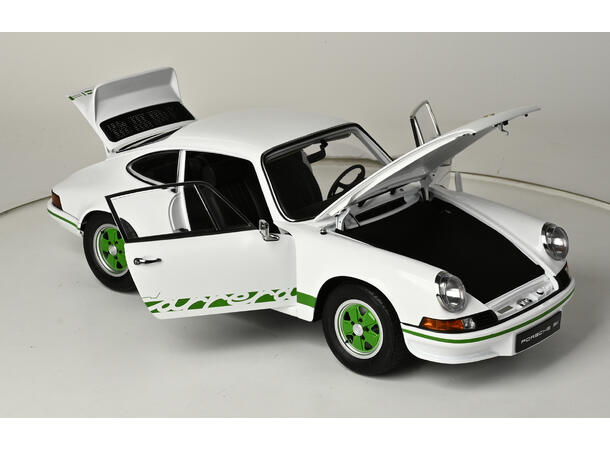 IXO Porsche 911 RS 2.7   1:8 Hvit m/grønne striper