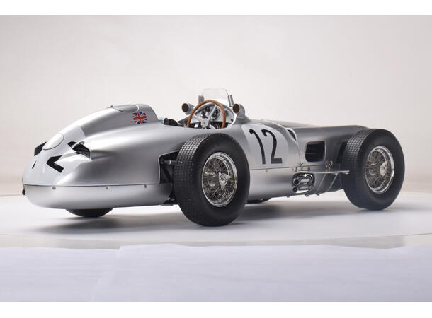 IXO Mercedes W196  1:8 Sterling Moss   50cm lang