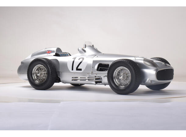 IXO Mercedes W196  1:8 Sterling Moss   50cm lang