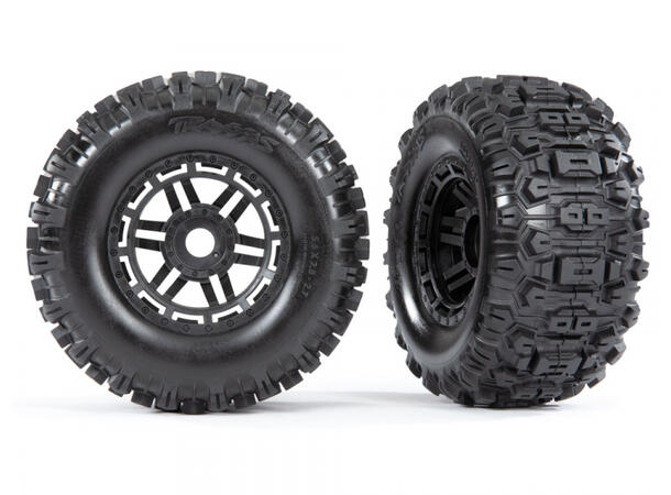 Traxxas Dekk og felg til Maxx F/B 17mm