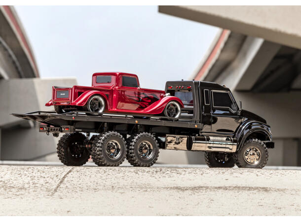 Traxxas TRX-6 Ultimate Hauler 6x6 Sort RTR Krever batteri og lader