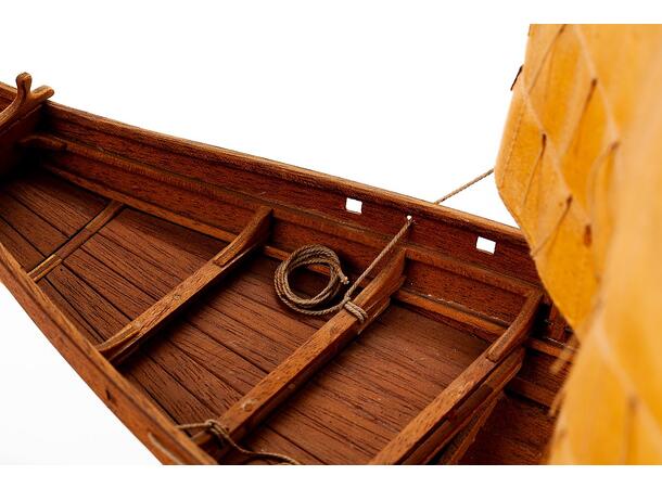 Roar Ege Viking skip 1:24  tre skrog Billing Boats