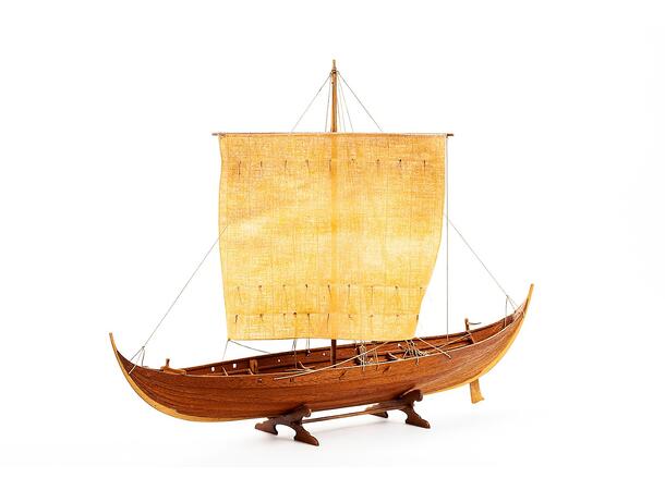 Roar Ege Viking skip 1:24  tre skrog Billing Boats